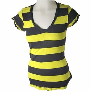 RUE 21 Yellow and heather gray stripped tee Sz M